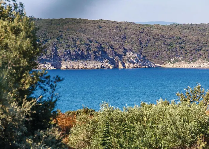 In * Supetarska Draga