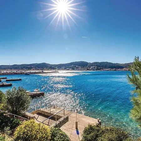 In * Supetarska Draga